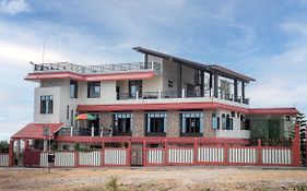 7 Sisters Falls View Inn